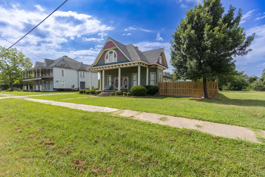 404 E Main Street, Ladonia, TX 75449 - Image #2