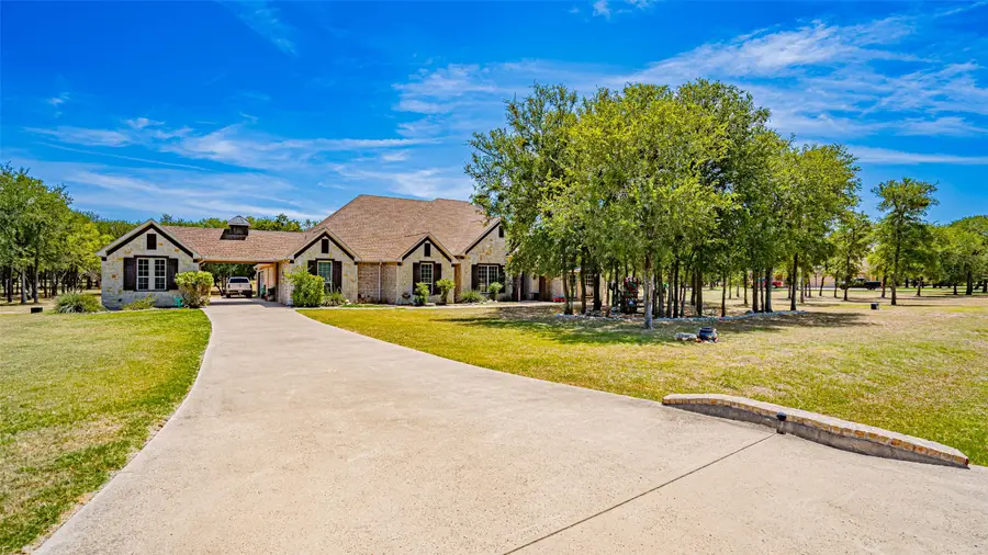 345 Sugartree Circle, Lipan, TX 76462 - Image #2