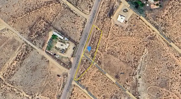 120 Blueberry Hl Road, Santa Fe, NM 87571