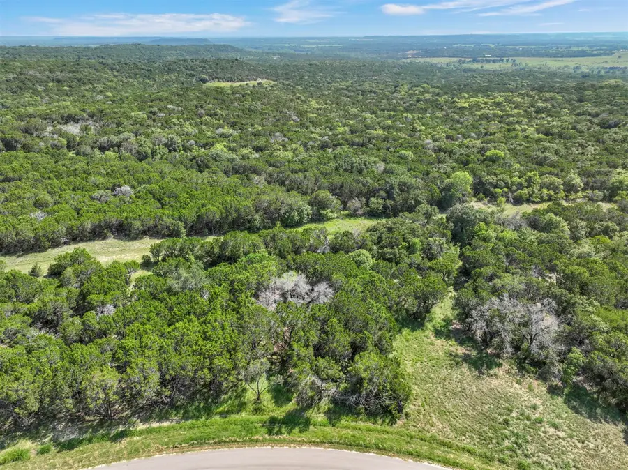 6505 Archerfield Court W, Cleburne, TX 76033 - Image #3