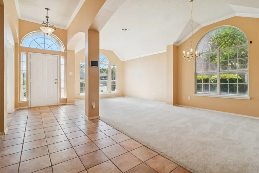 1071 Streamside Drive, Cedar Hill, TX 75104 - Image #2