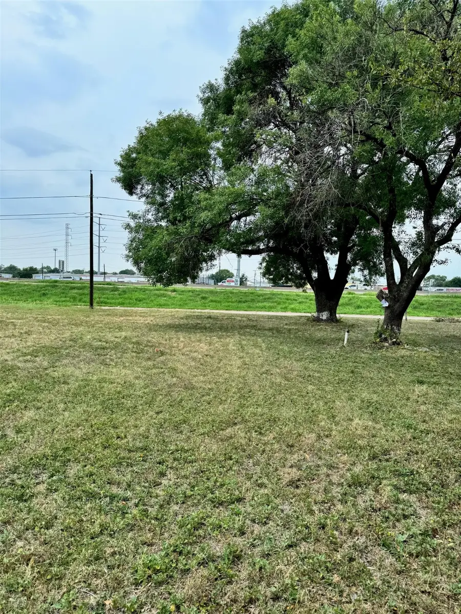 2610 Jeff Street, Dallas, TX 75212 - Image #3