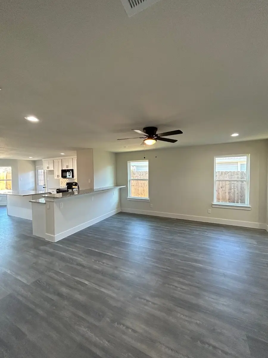 2962 Kavasar Drive, Dallas, TX 75241 - Image #3