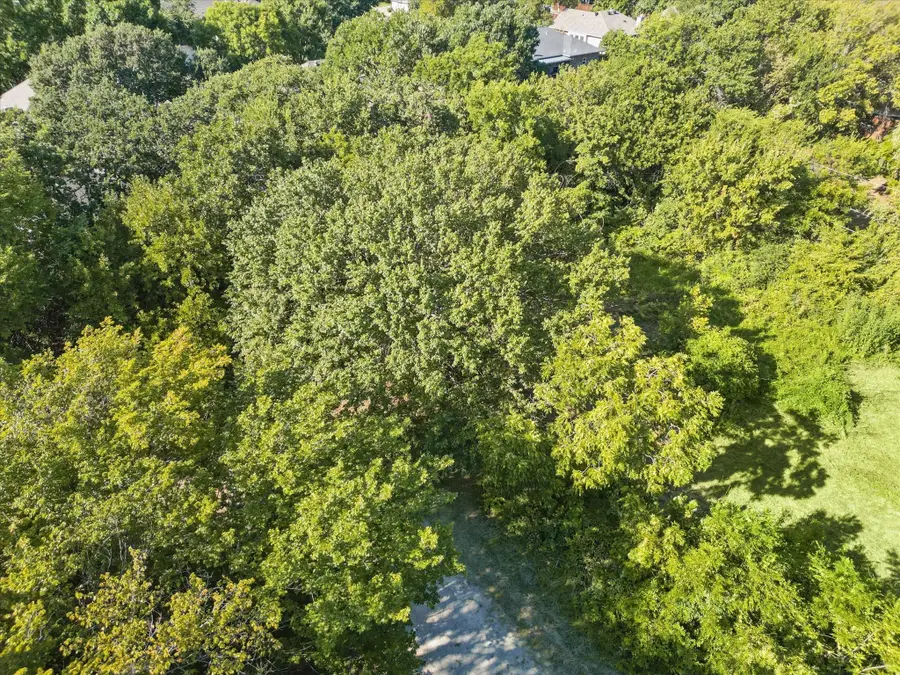 8401 Gifford Lane, North Richland Hills, TX 76182 - Image #3