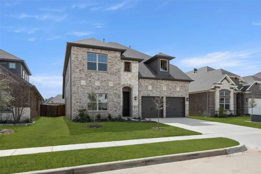 217 Allegheny Drive, Burleson, TX 76028 - Image #2