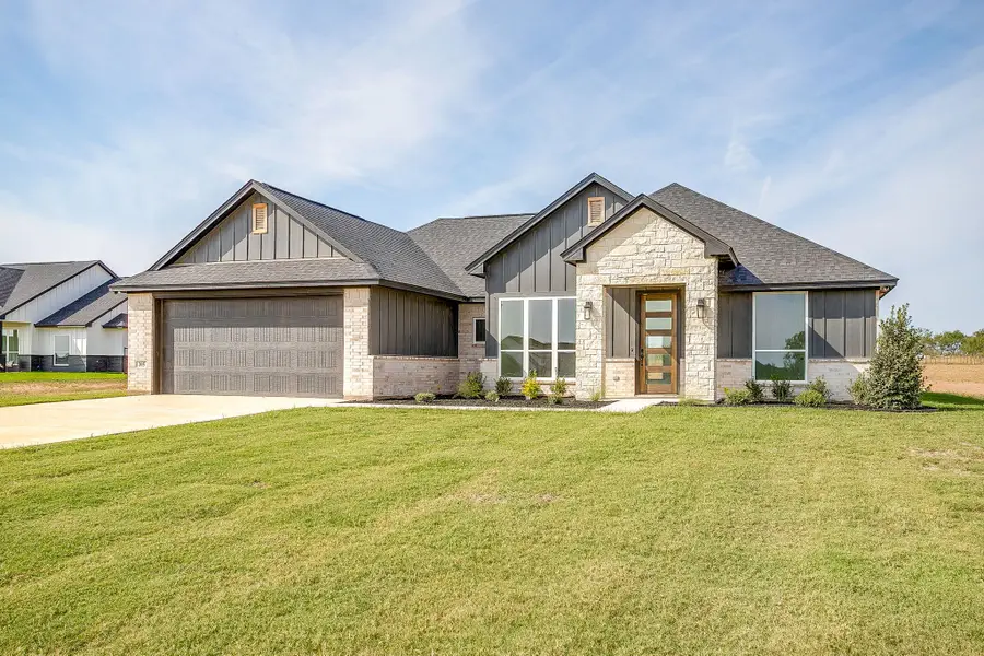 205 Jimmy Lane, Millsap, TX 76066 - Image #2