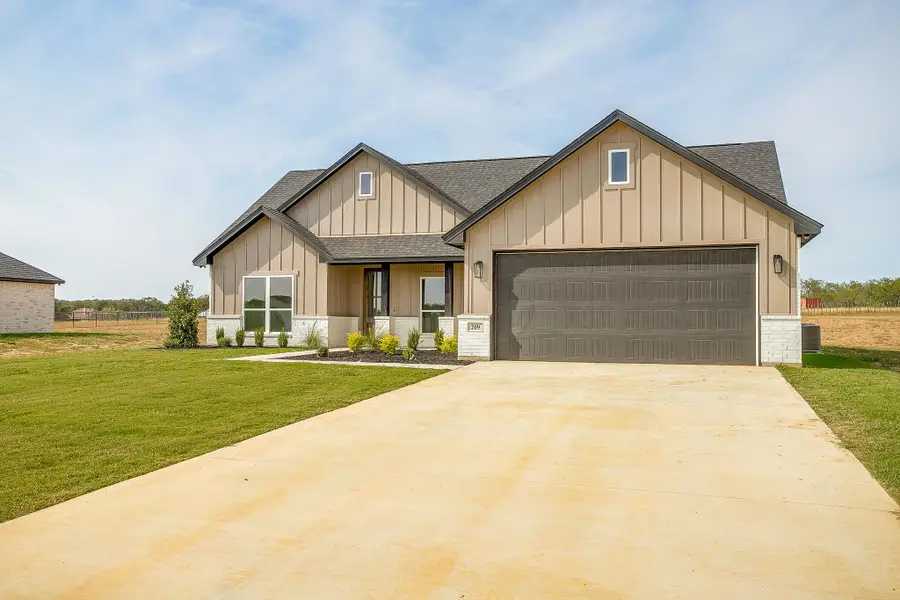 209 Jimmy Lane, Millsap, TX 76066 - Image #2