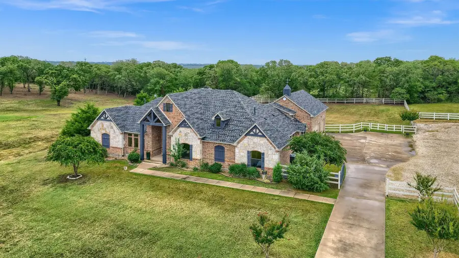 7621 Bruce Road, Aubrey, TX 76227 - Image #3