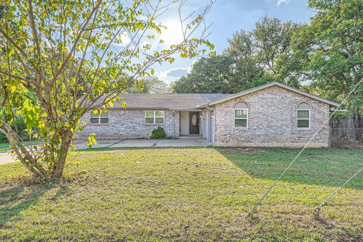6246 Guilford Street, Forest Hill, TX 76119 - Image #1