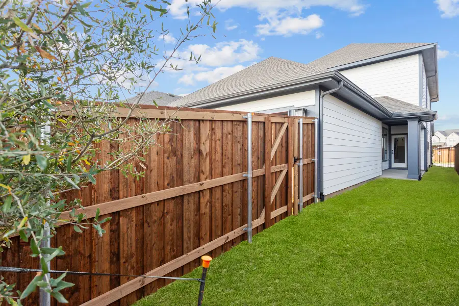 1048 Almond Blossom Circle, Crowley, TX 76036 - Image #2