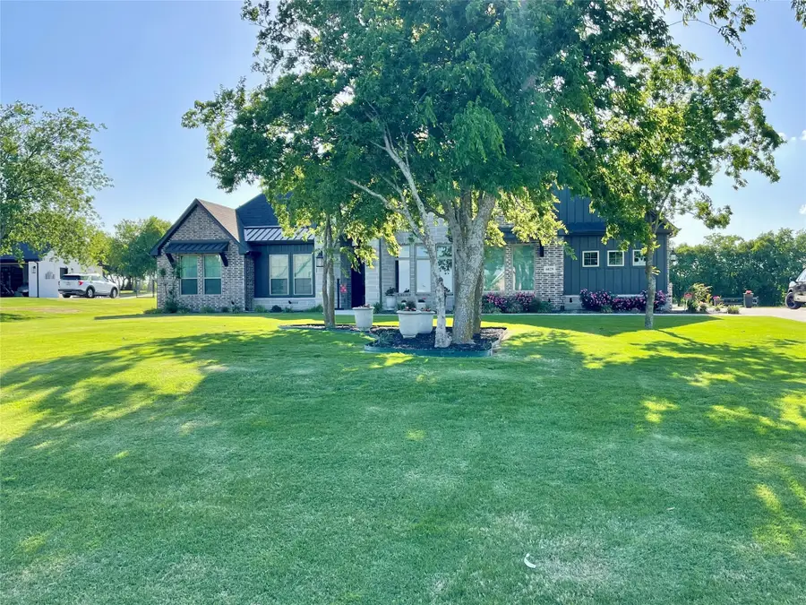 6025 Bella Terra Lane, Godley, TX 76044 - Image #3