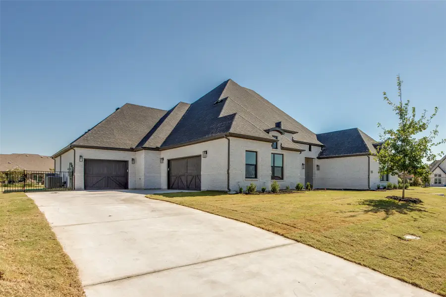 1140 Macgregor Lane, Gunter, TX 75058 - Image #2