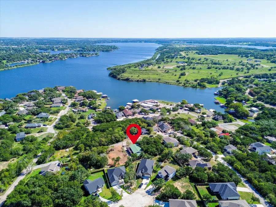 2712 Austin Drive, Granbury, TX 76048 - Image #2