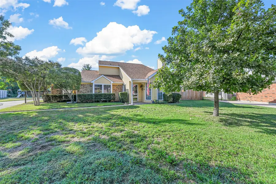 1810 Teton Drive, Grapevine, TX 76051 - Image #3