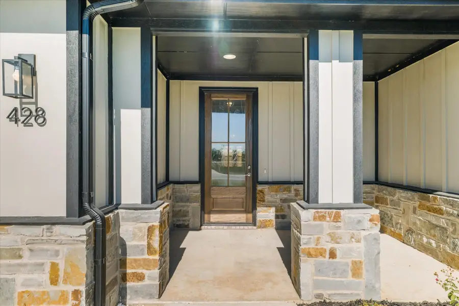 428 Cirrus Circle, Muenster, TX 76252 - Image #3