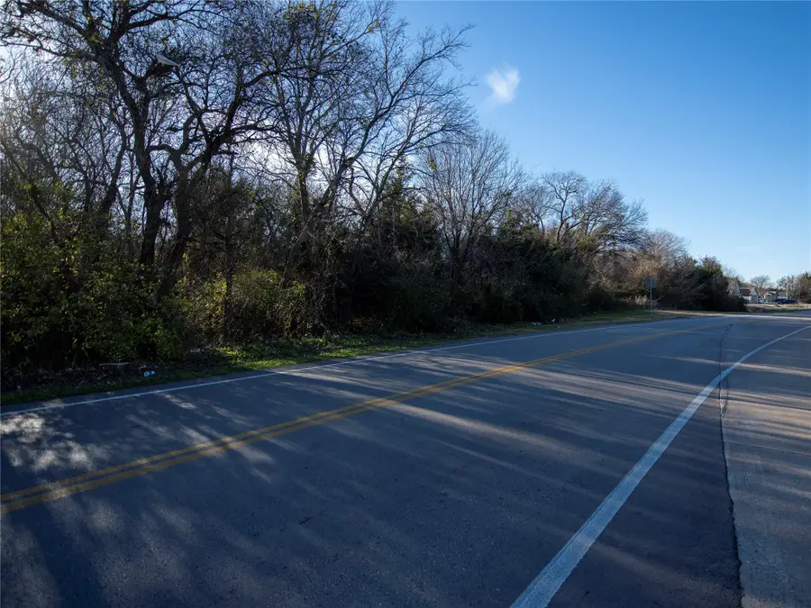 2701 Ames Road, Lancaster, TX 75134 - Image #2