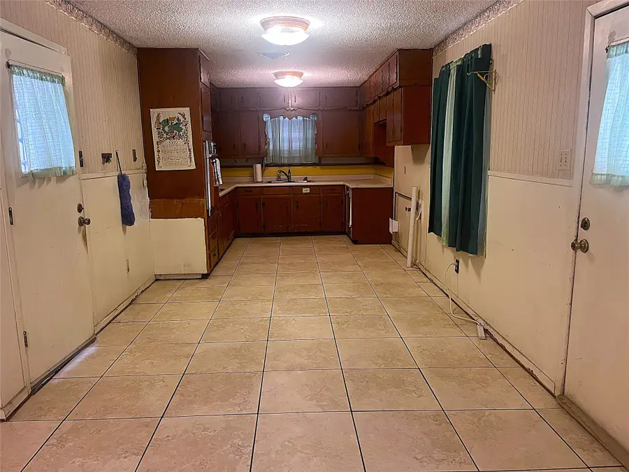 3504 Westfield Avenue, Fort Worth, TX 76133 - Image #3