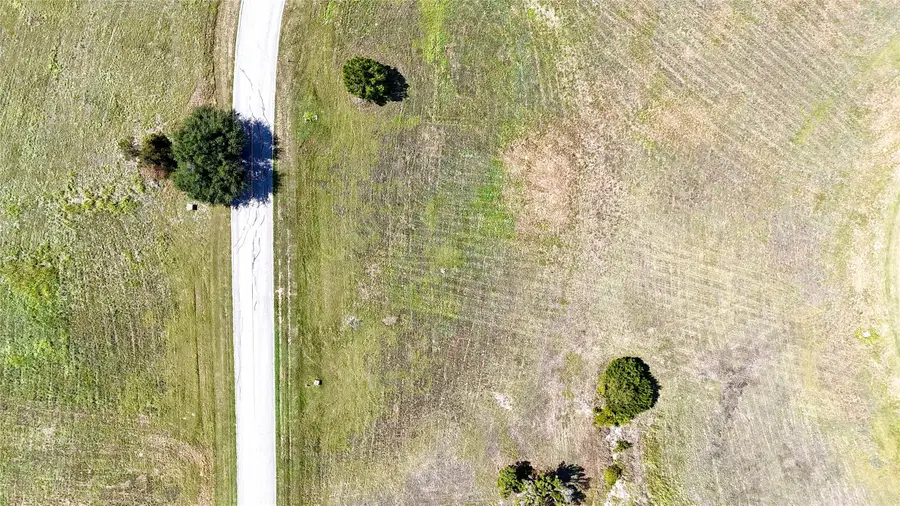 7429 Retreat Boulevard, Cleburne, TX 76033 - Image #3