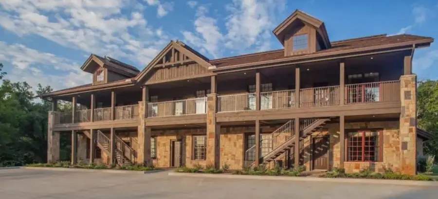 432 Medallion Club, Gordonville, TX 76245 - Image #3