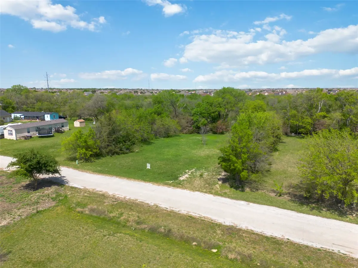 48 Spring Creek Circle, Grand Prairie, TX 75054 - Image #1