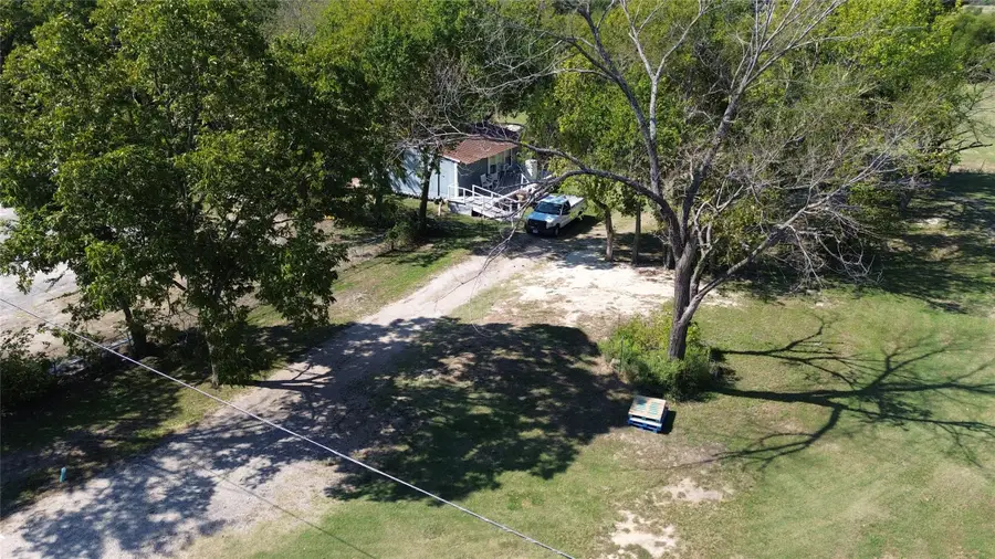 197 Gladys Street, Lone Oak, TX 75453 - Image #3
