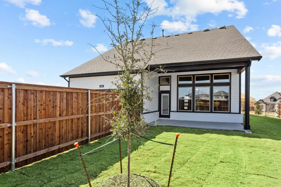 904 Gilbreath Avenue, Crowley, TX 76036 - Image #2