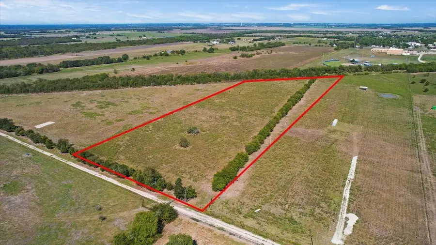 534 Deer Lane, Celeste, TX 75423 - Image #2