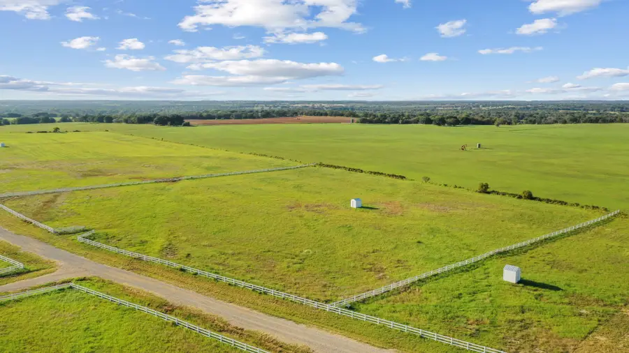 107 Homestead Court, Lipan, TX 76462 - Image #2