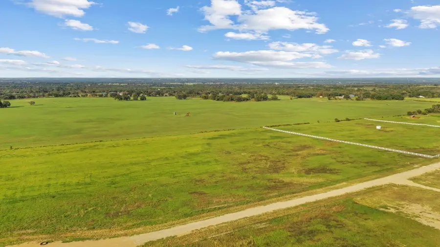 213 Homestead Court, Lipan, TX 76462 - Image #3