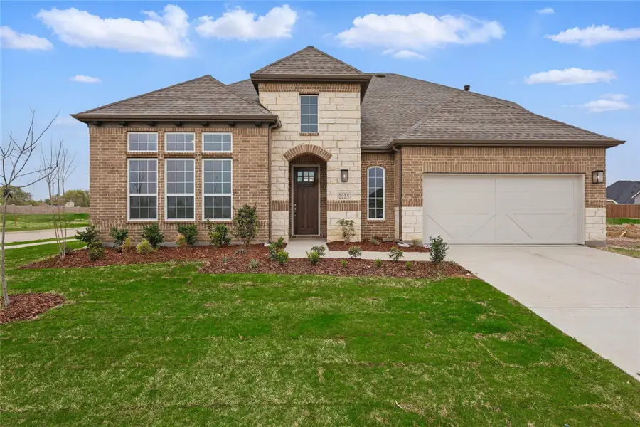 2225 Garnet Drive, Waxahachie, TX 75167 - Image #2