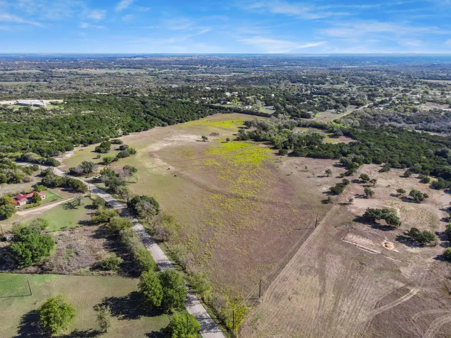 100 Tiffany Court, Springtown Reno, TX 76085 - Image #3