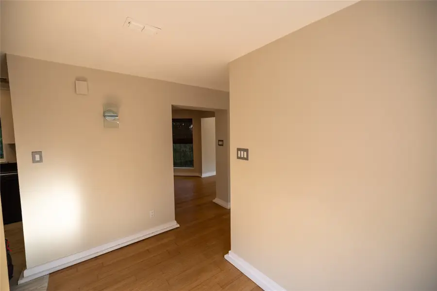 2643 Mccart Avenue, Fort Worth, TX 76110 - Image #2