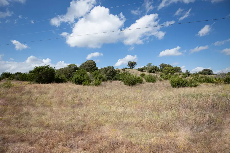 1584 Hidden Oaks Trail, Glen Rose, TX 76043 - Image #3