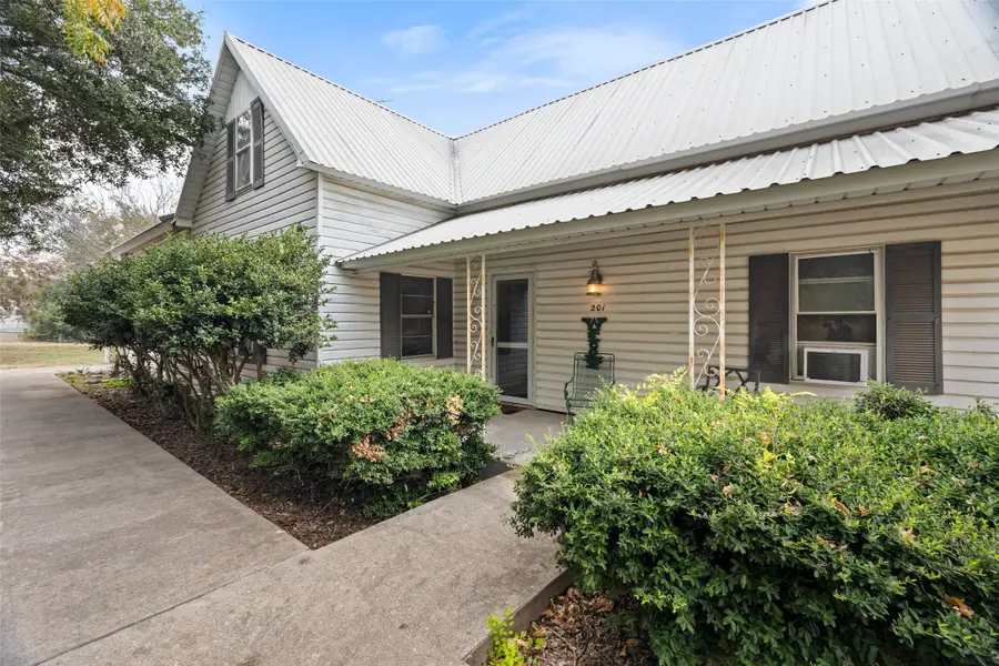 201 N 1st Street, Cranfills Gap, TX 76637 - Image #2