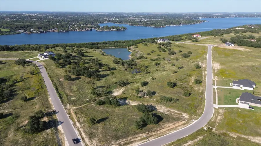 723 R C Luker Court, Granbury, TX 76048 - Image #3