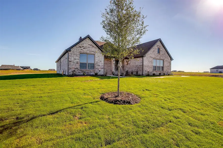 10640 Winter Wheat Lane, Venus, TX 76084 - Image #3