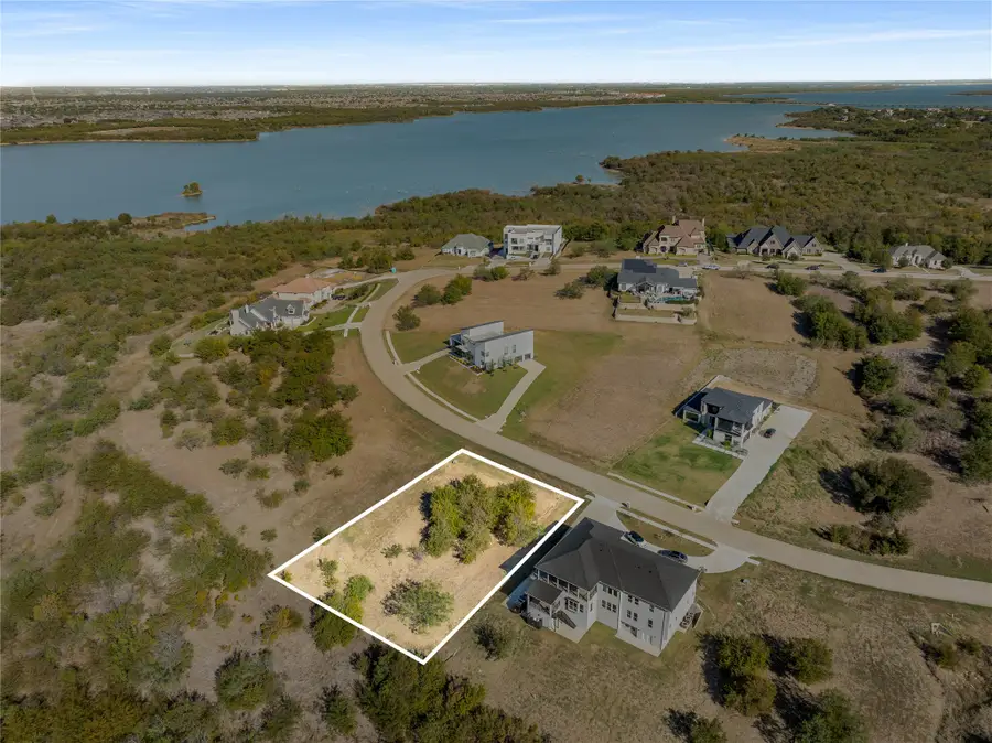 1239 Preserve Boulevard, Grand Prairie, TX 75104 - Image #2