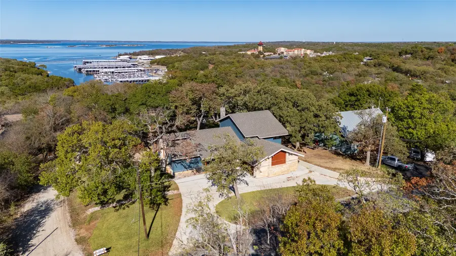 355 Lakecrest Drive, Pottsboro, TX 75076 - Image #3