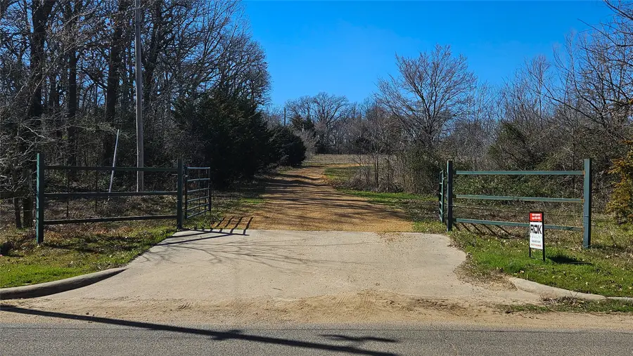 501 N Western Lot 1 Avenue, Tishomingo, OK 73460 - Image #2