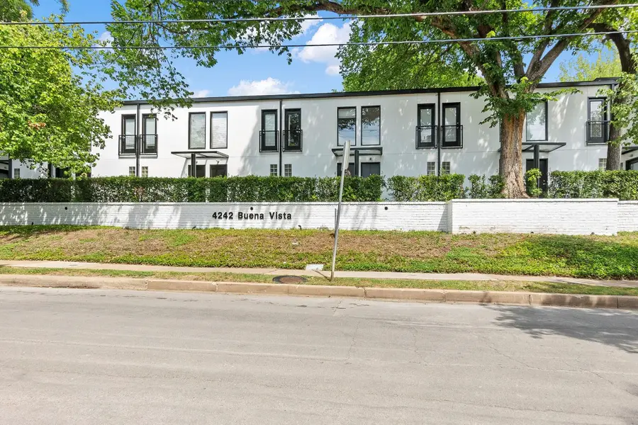 4242 Buena Vista Street #22, Dallas, TX 75205 - Image #2