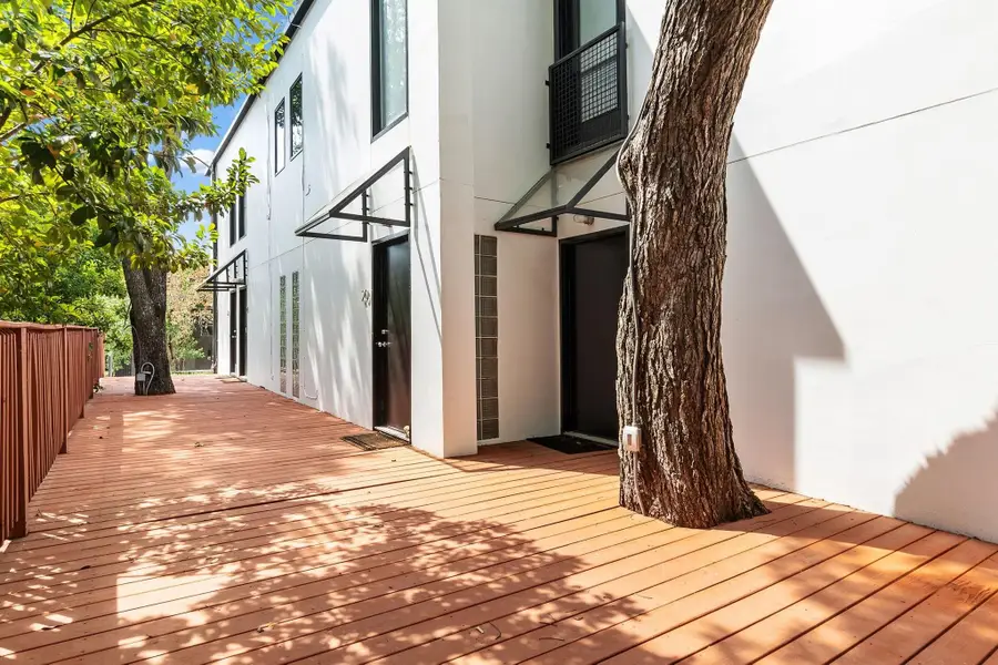 4242 Buena Vista Street #22, Dallas, TX 75205 - Image #3