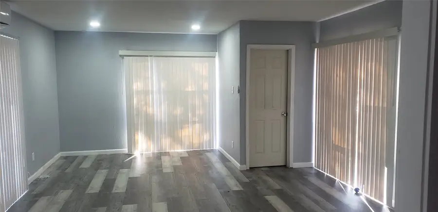 2517 Glencrest Drive, Fort Worth, TX 76119 - Image #3