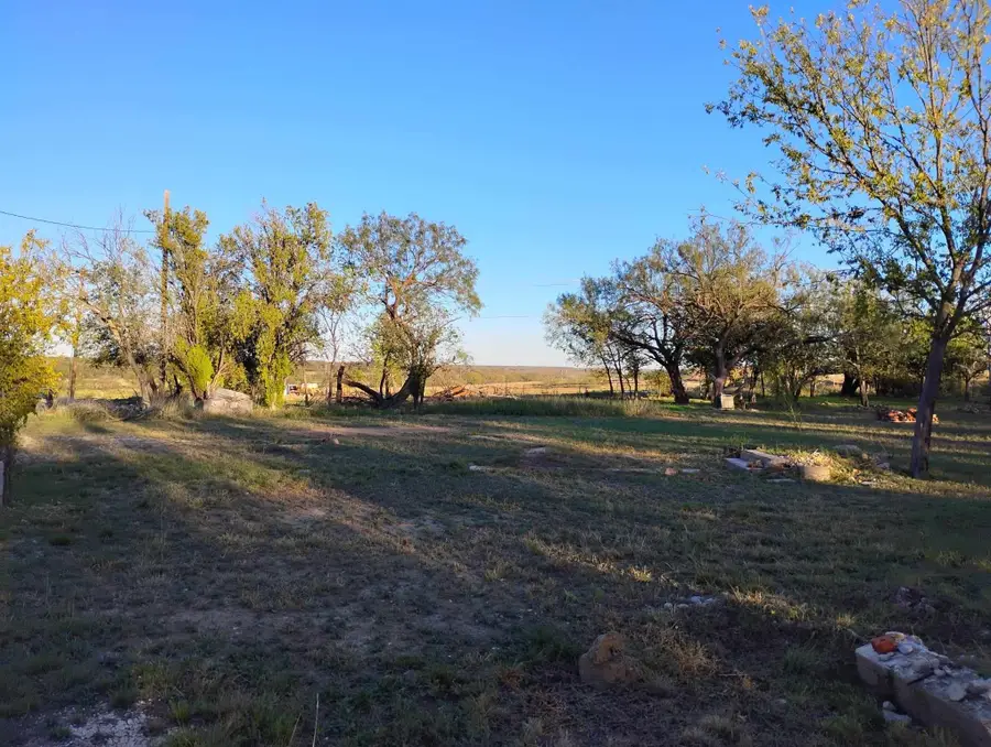 816 E 3rd Street, Coleman, TX 76834 - Image #3