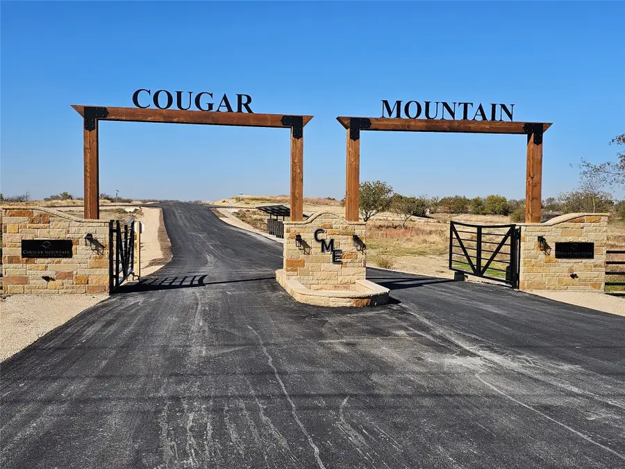 2661 Lucky Pepper Drive, Granbury, TX 76049 - Image #2