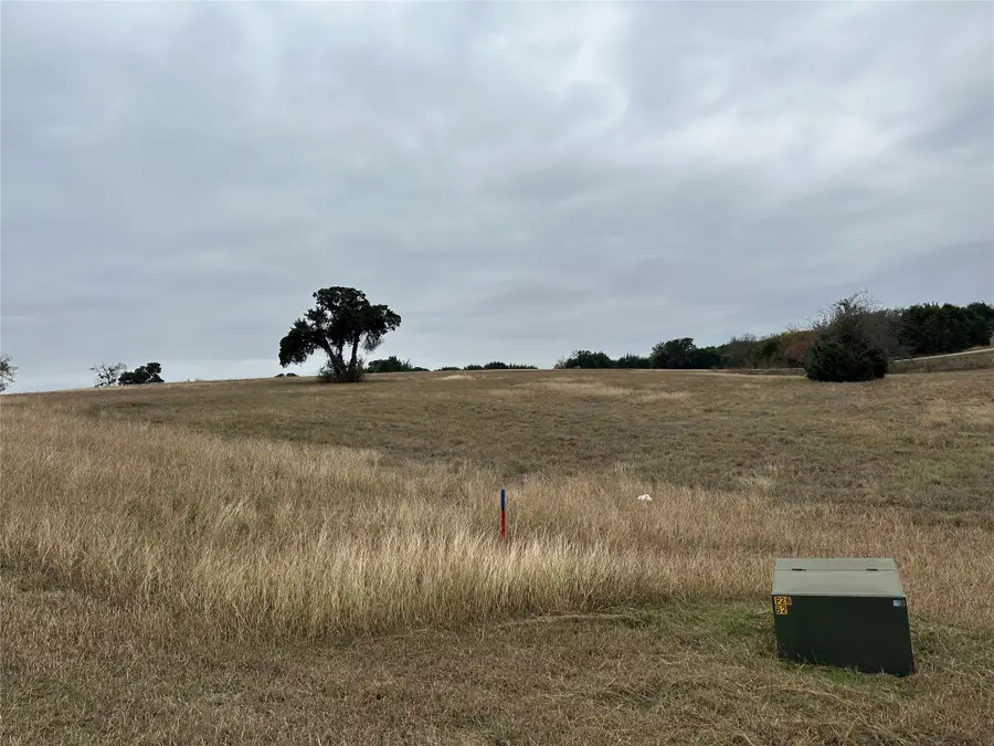 7448 Retreat Boulevard, Cleburne, TX 76033 - Image #2