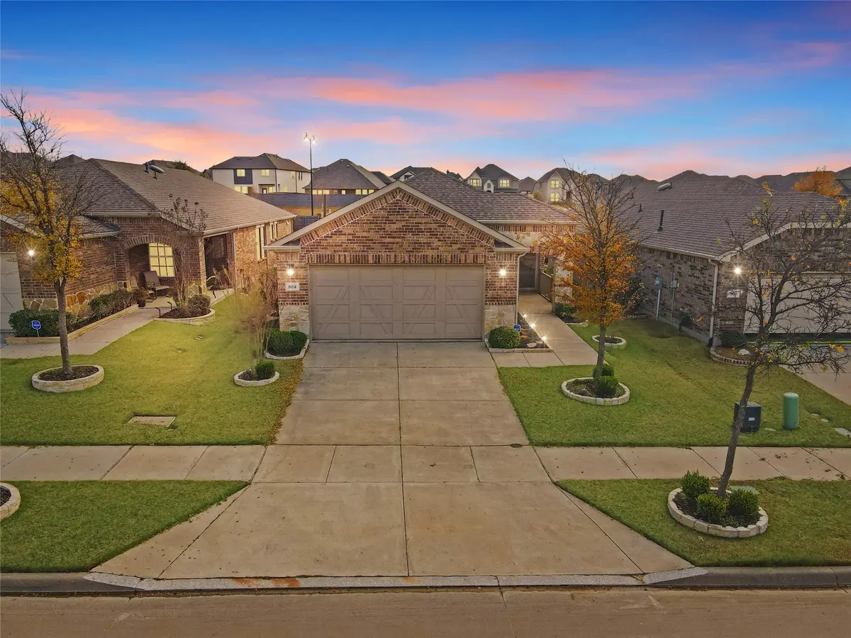 804 Freedom Lane, Aubrey, TX 76227 - Image #1