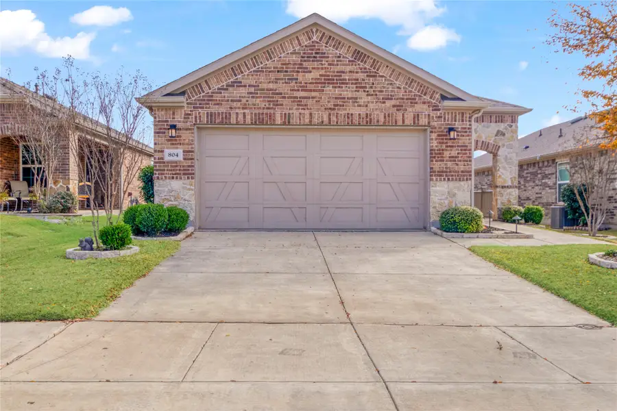 804 Freedom Lane, Aubrey, TX 76227 - Image #3