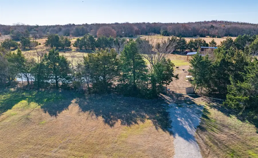 660 County Road 2184, Gainesville, TX 76240 - Image #2