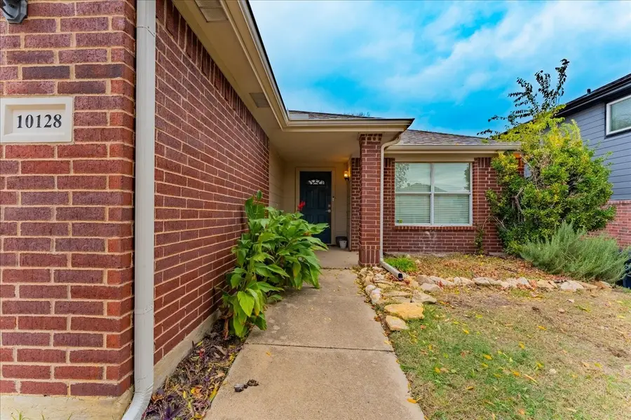 10128 High Eagle Trail, Fort Worth, TX 76108 - Image #3
