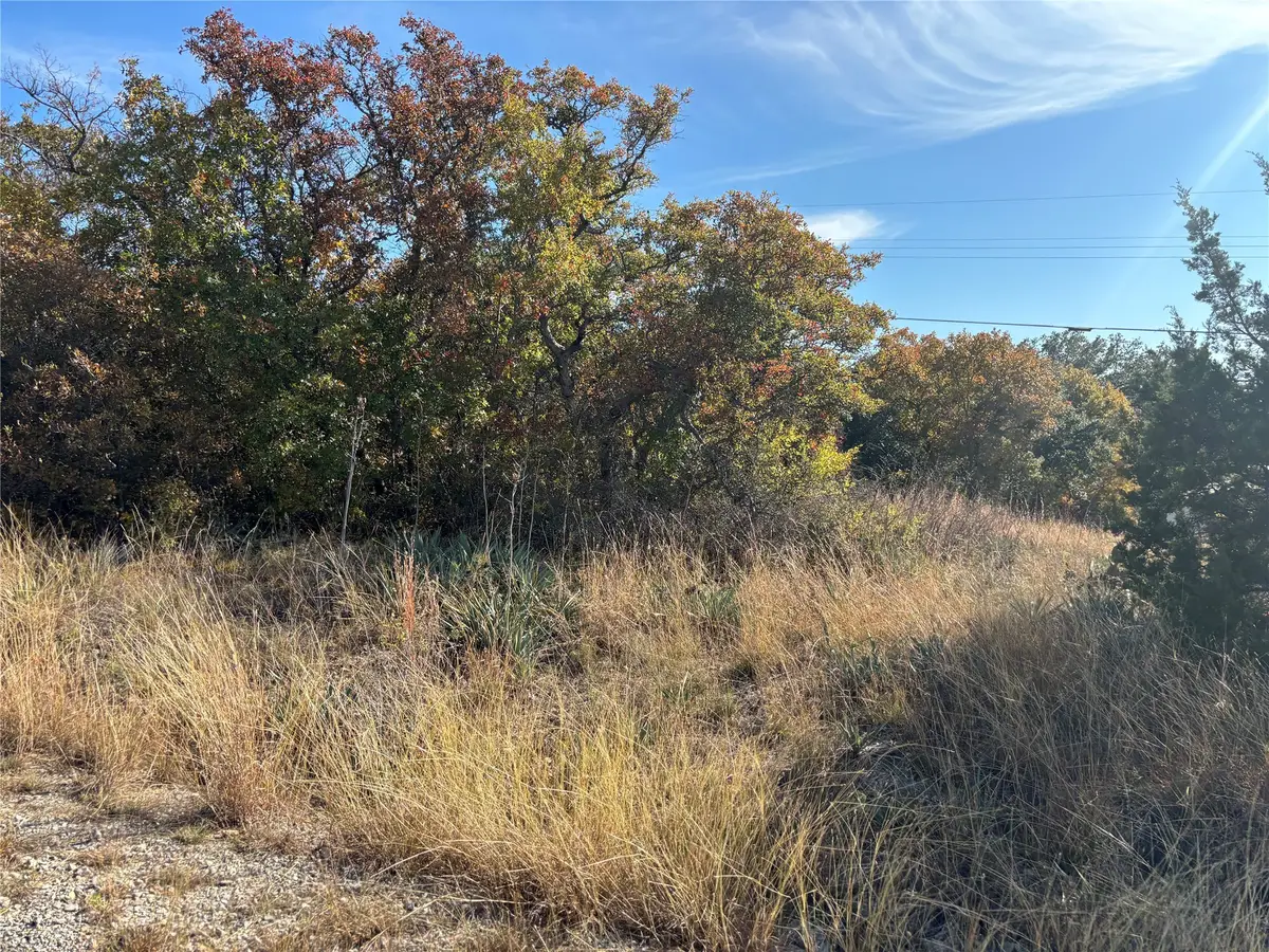 7135 Emerald Drive, Brownwood, TX 76801 - Image #1